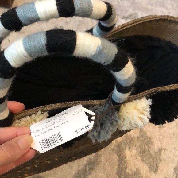 NWT Kayu straw Beach tote with pom-poms - Picture 3 of 7